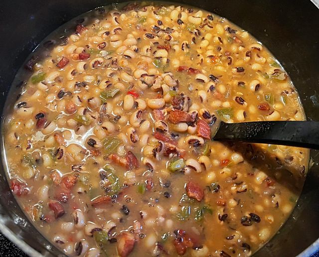 Southern Tradition: Black Eyed Peas Recipe for New Year's Day