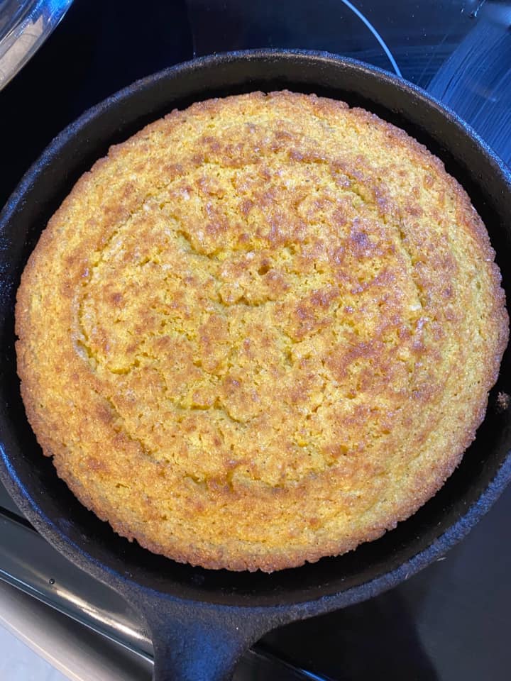 fresh-corn-skillet-cornbread-in-cast-iron