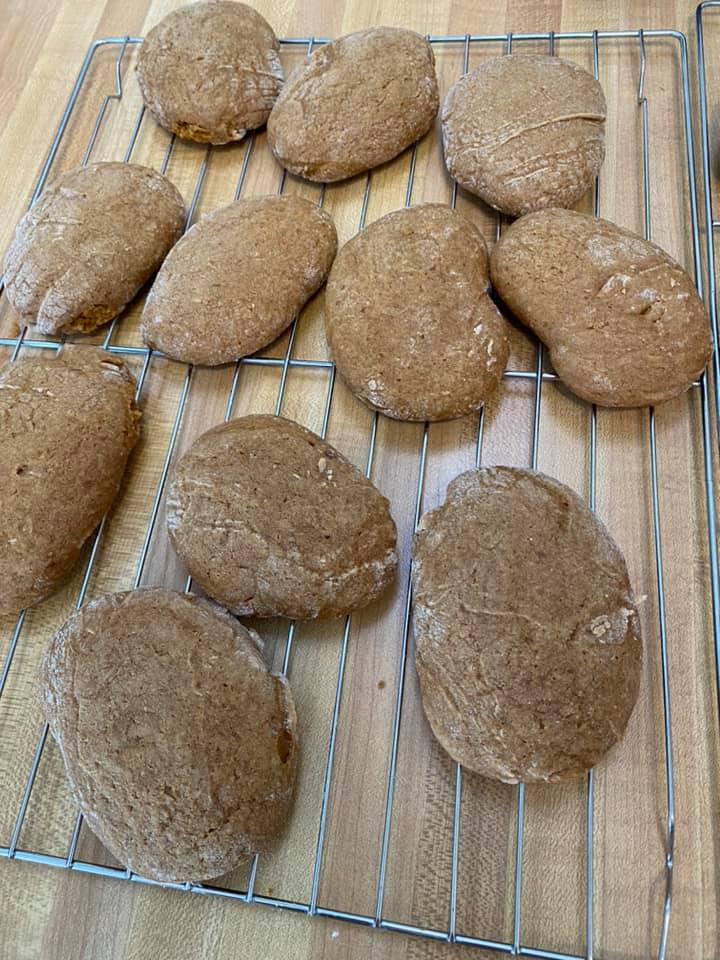 shape soft gingerbread cookies