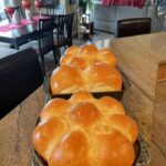 Glossy pan of easy homemade dinner rolls
