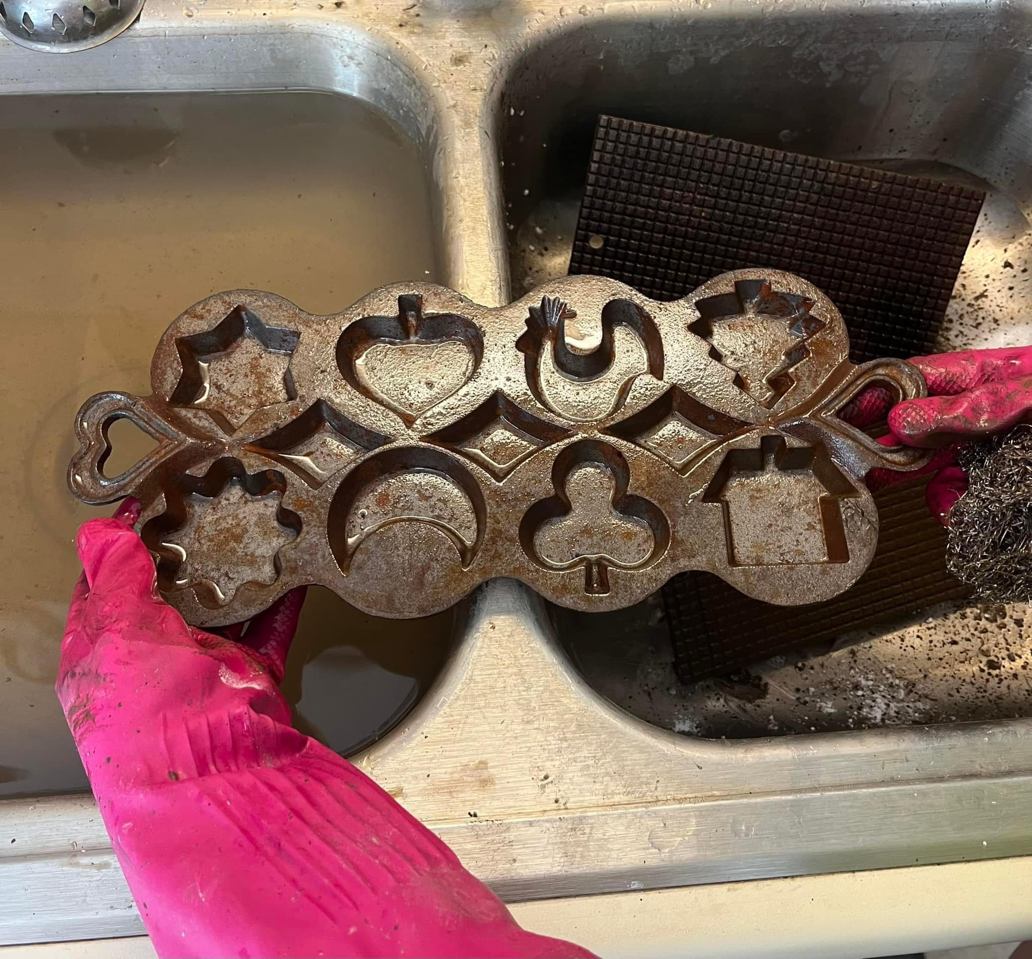 Restored cast iron skillets after multiple rounds of seasoning with grapeseed oil