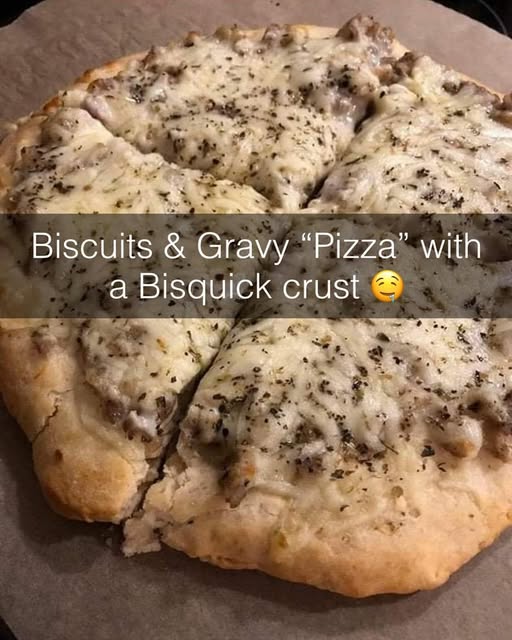 Old Fashioned Biscuits and Gravy Pizza — A Cozy Breakfast Combo